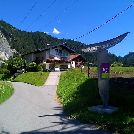 Haus Scholl Bed & Breakfast Nassereith Exterior foto