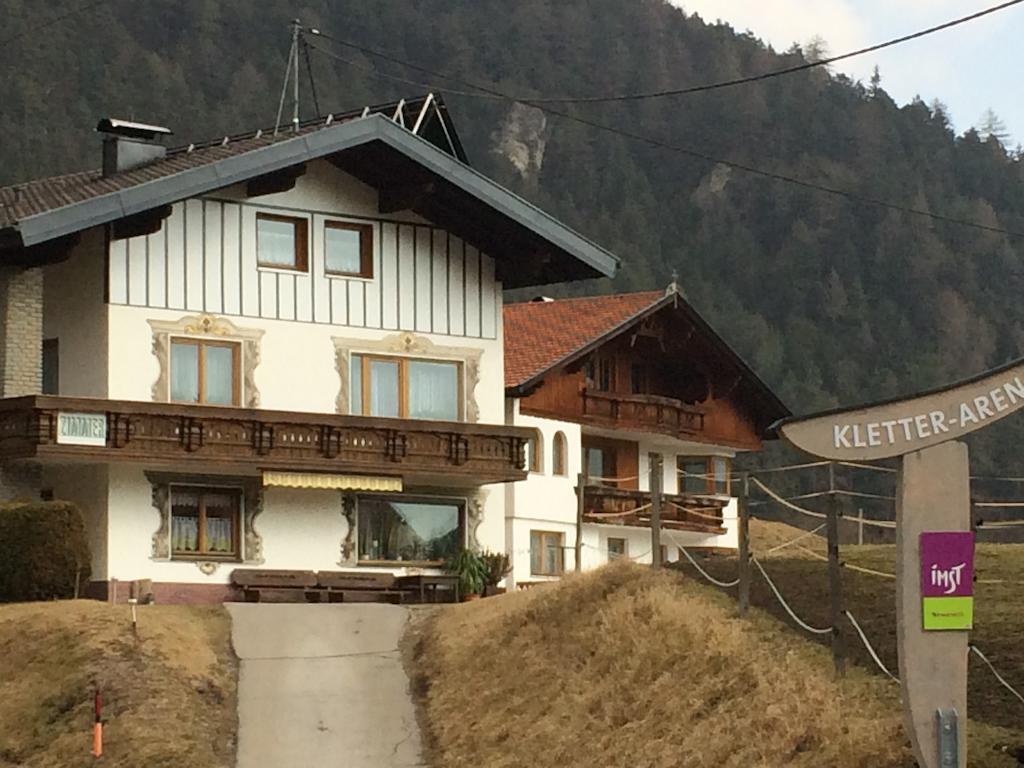 Haus Scholl Bed & Breakfast Nassereith Exterior foto